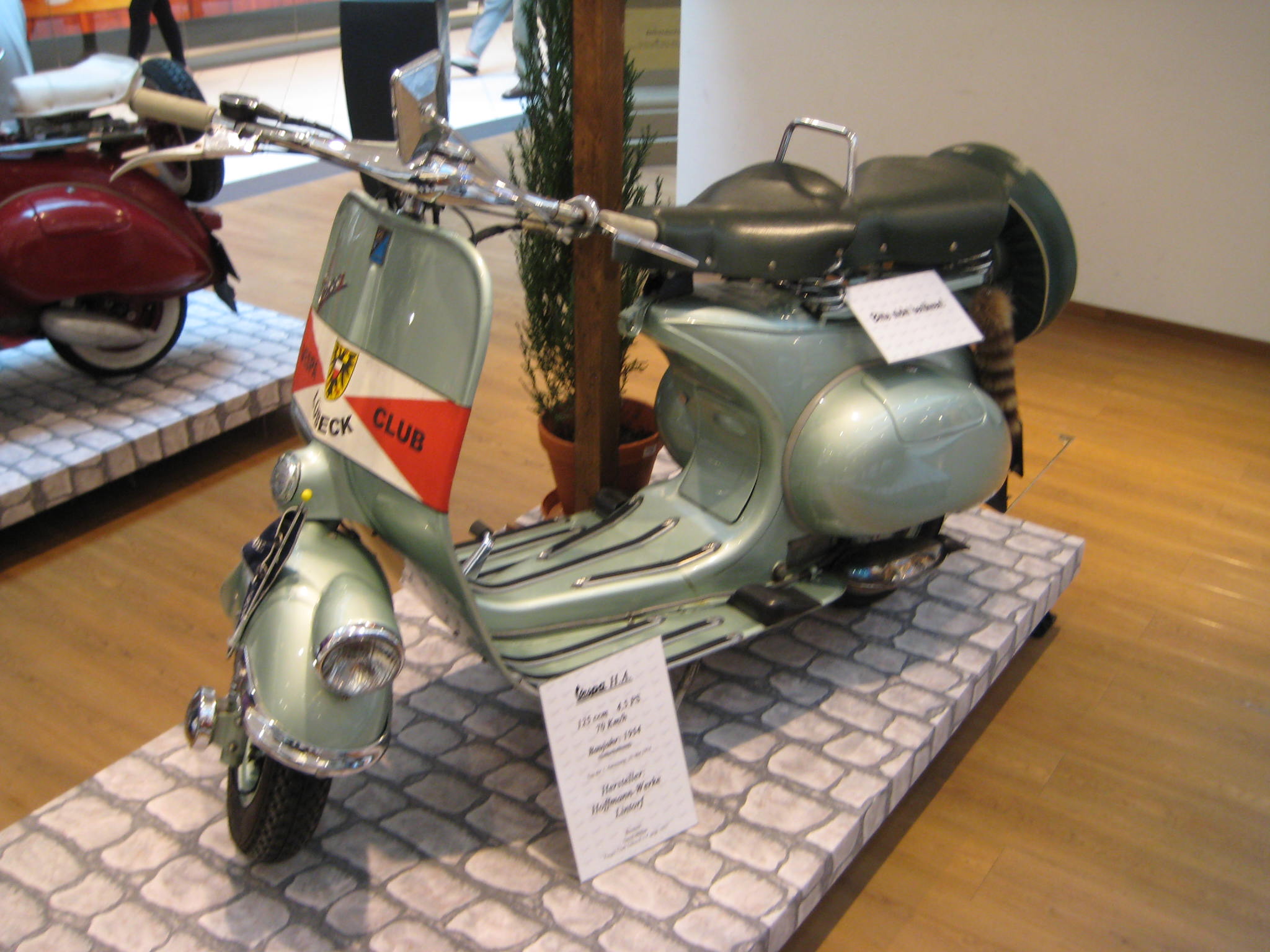 Vespa Austellung Lübeck