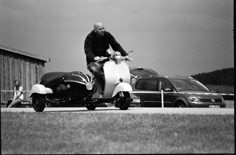NIKON F90 KODAK BW400CN117