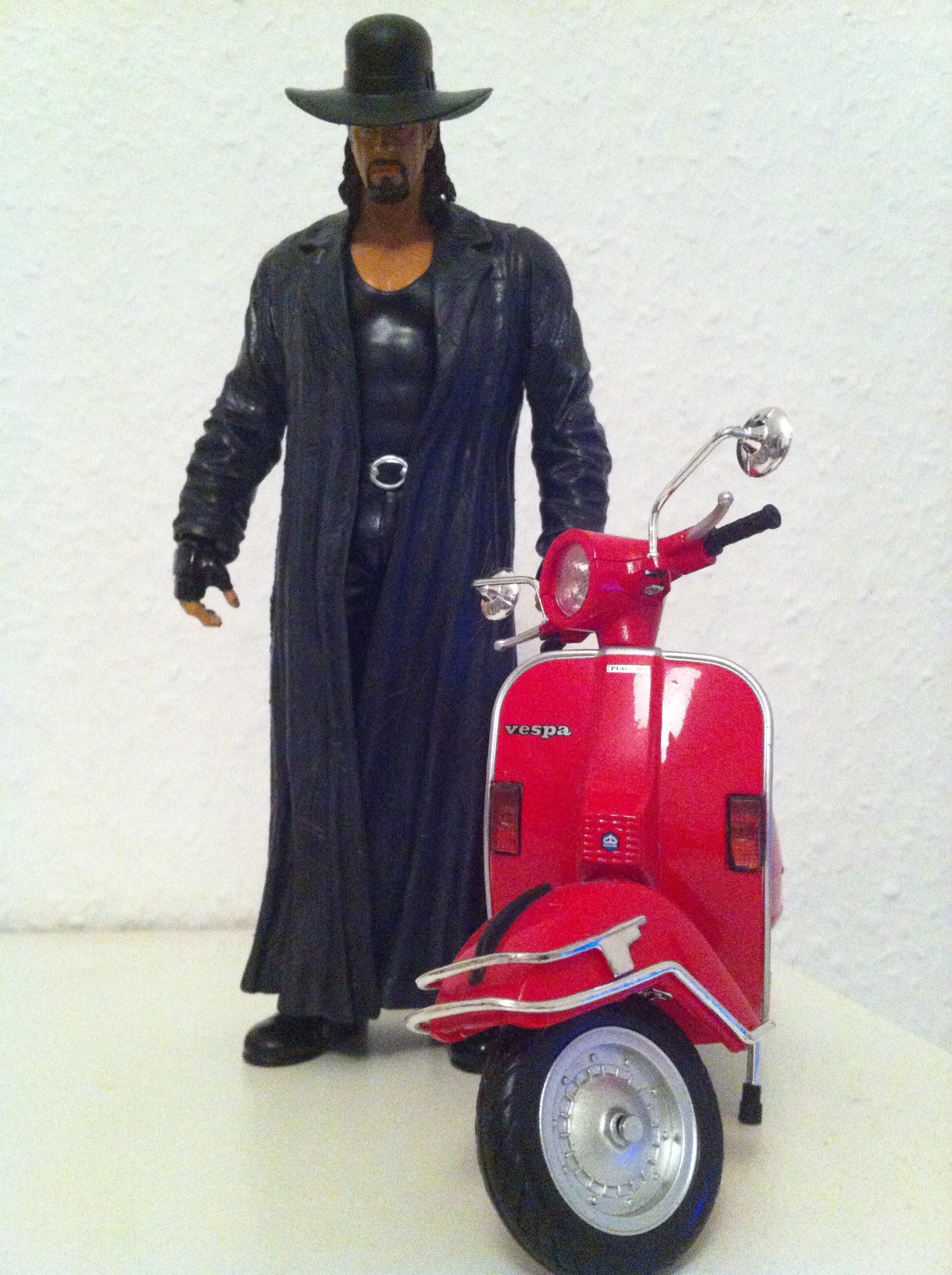 The Undertaker goes Vespa
