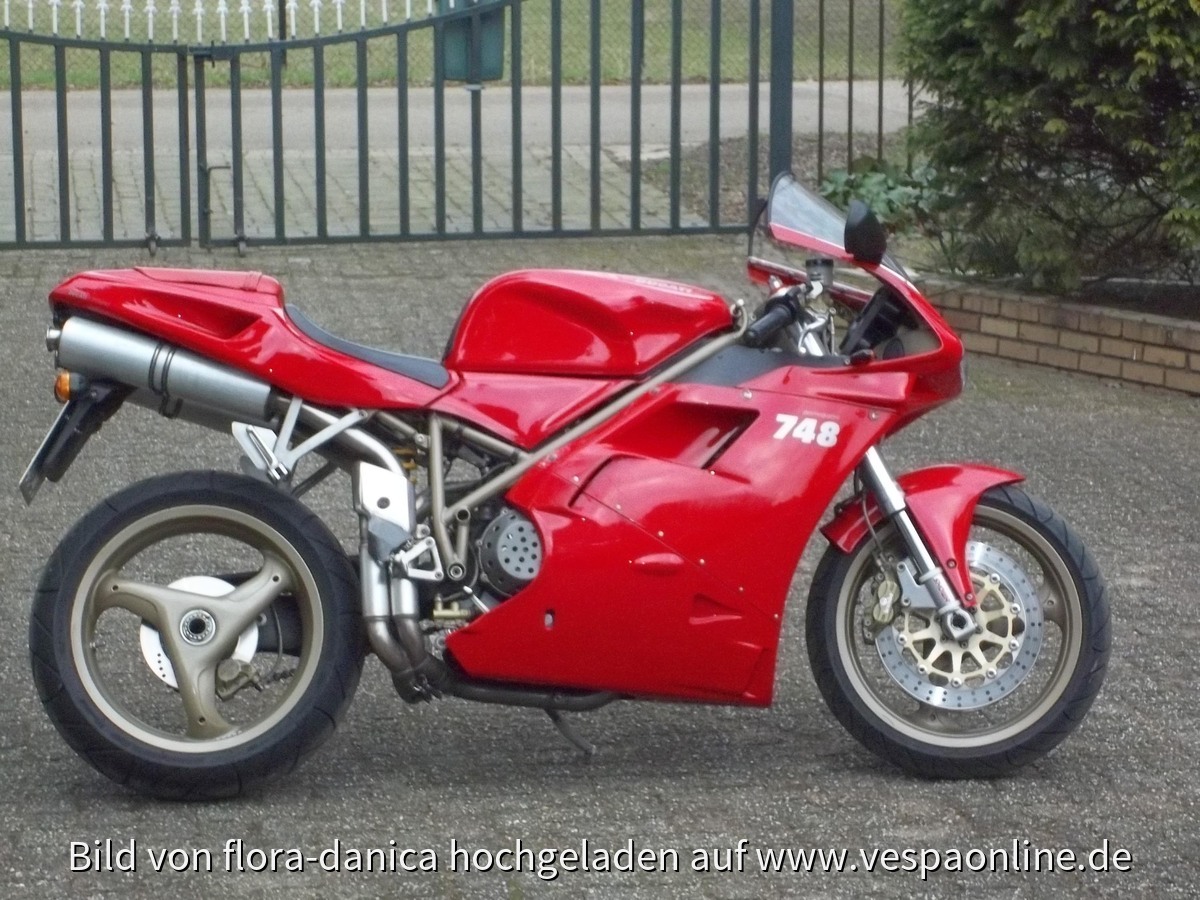 (die Schnelle) Ducati 748