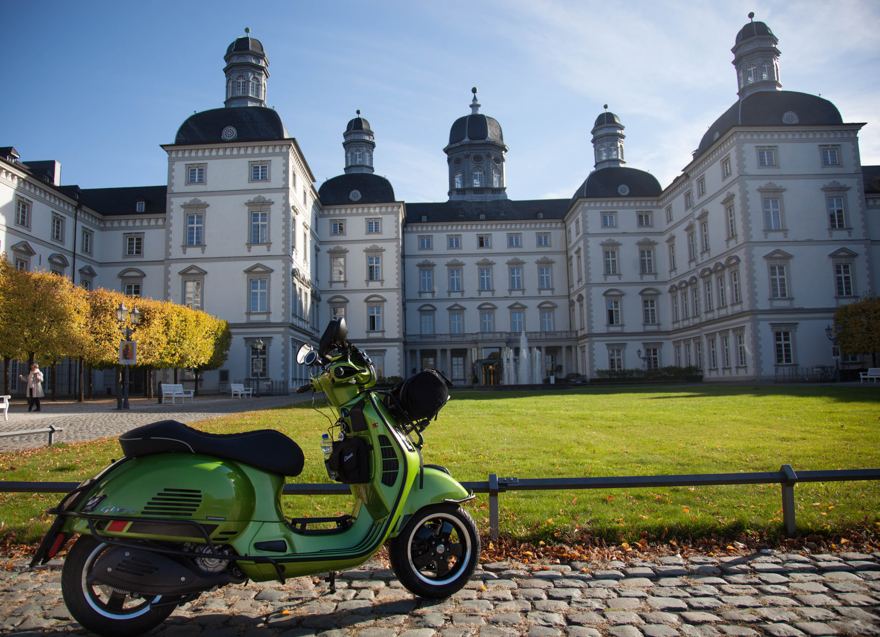 GTS 300 Ins richtige Licht gesetzt...Schloss Bensberg