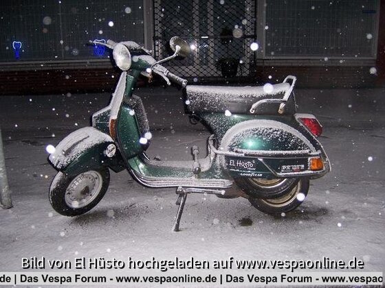 Vespa PX 125 Lusso im Schnee