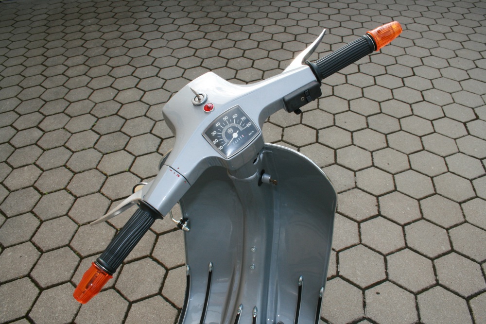 Vespa N50 Elestart 1972 (8)