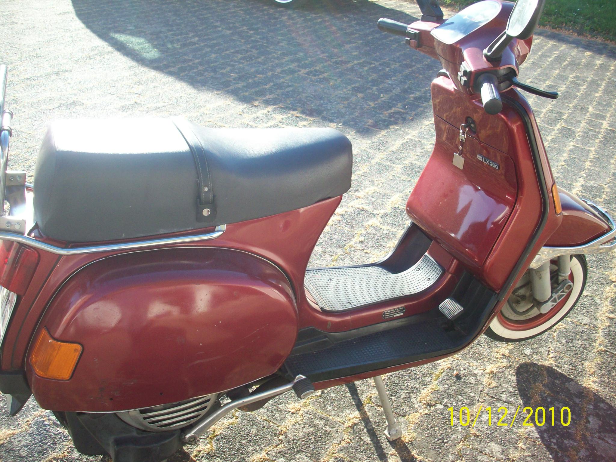 Vespa Cosa 200