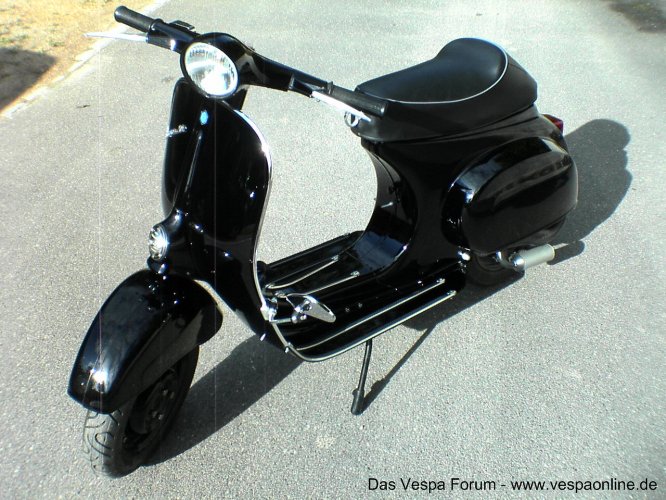BlackVespa3.JPG