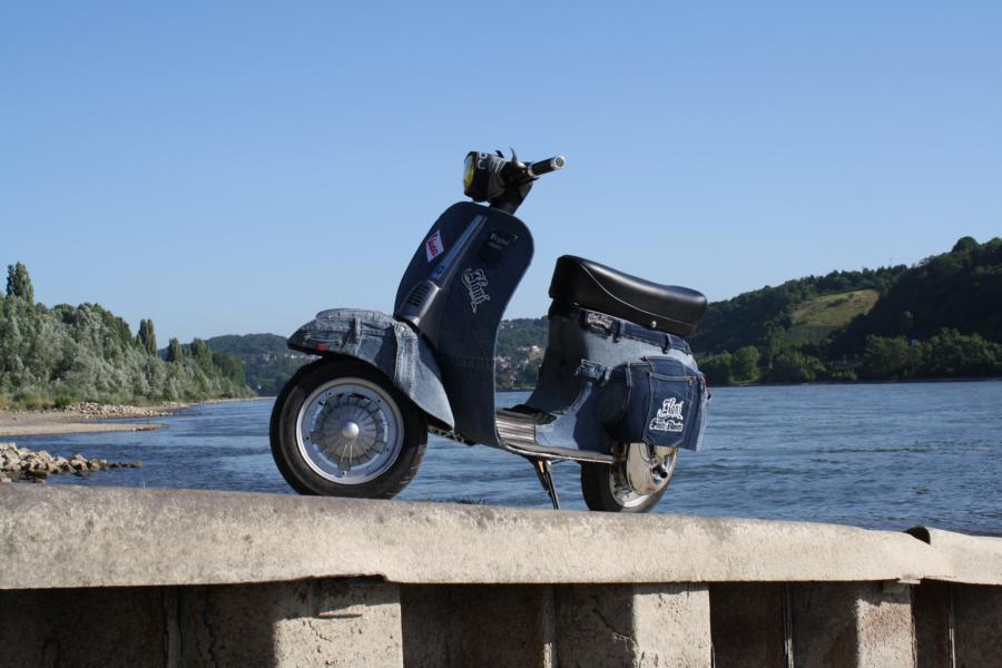 Jeans Vespa Auspuff GP