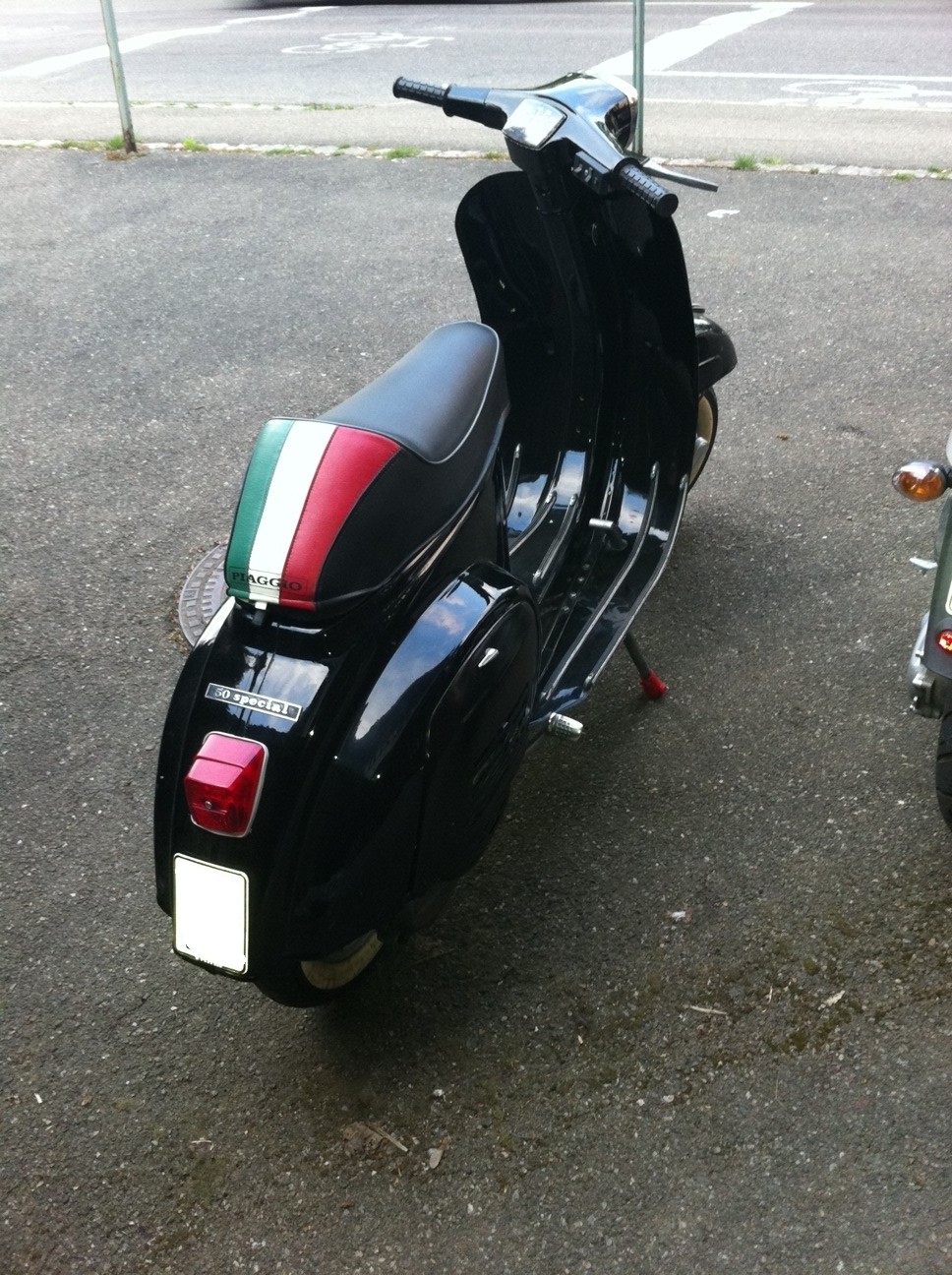 Vespa 50 Special