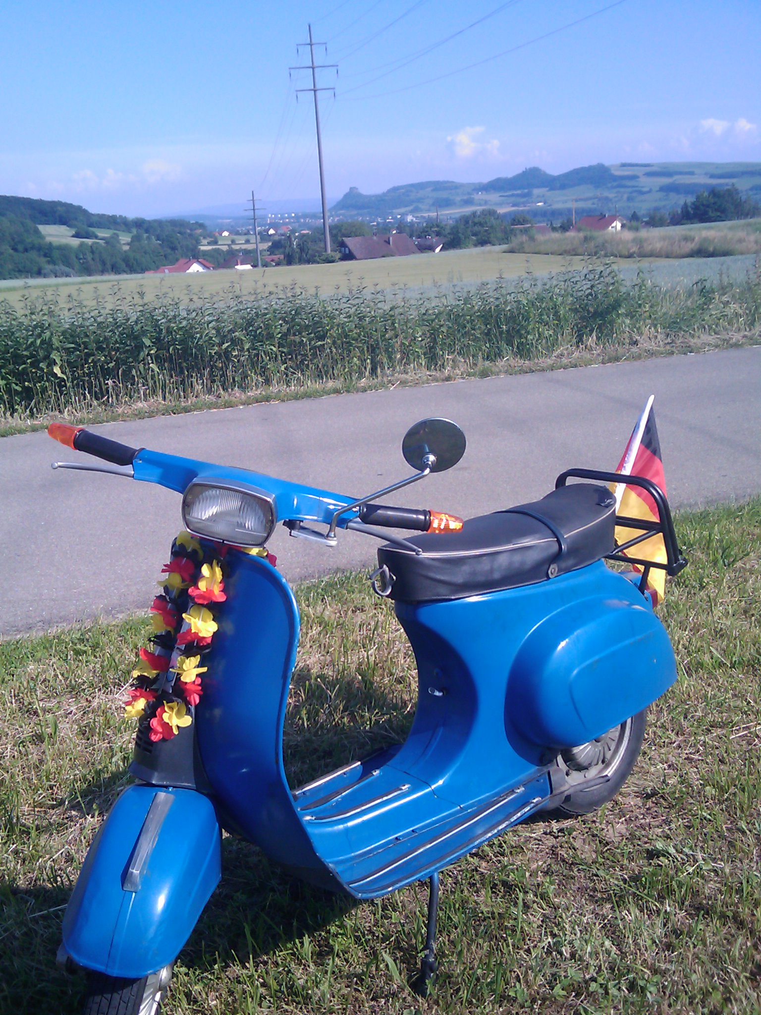 Vespa im Deutschlandlook