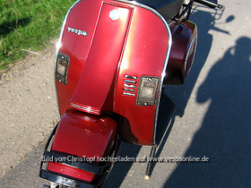 meine '88er Vespa PK50 XL1 (aktuell ohne Gepäckträger unterwegs)