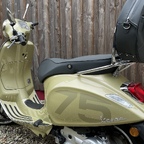 Vespa Primavera 75th Edition