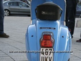 Vespa 50N, Location: London, Trafalgar Square Jahr: 2005